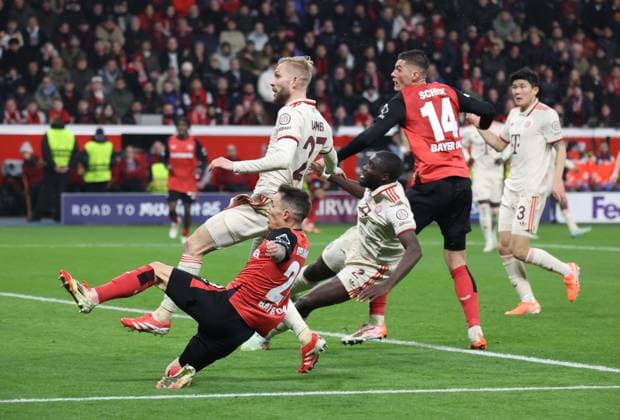 V l Alejandro Grimaldo Bayer , Konrad Laimer Bayern , Dayot Upamecano Bayern , Patrick Schick Bayer , Champions League, Round of 16 second leg, Bayer 04 Leverkusen vs FC Bayern Munich, Leverkusen, Germany, 11 03 2025