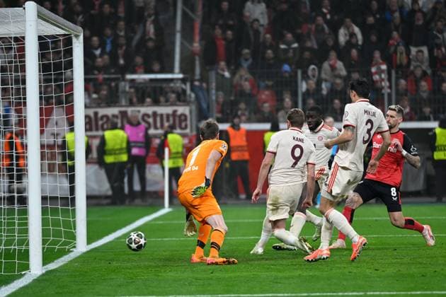Leverkusen, Bayarena, 11 03 25, GER, Men, UEFA Champions League, Season 2024 2025, Round of 16, Bayer 04 Leverkusen FC Bayern Muenchen Bild Harry KANE Muenchen macht das Tor zum 0 1 UEFA regulations prohibit any use of photographs as image sequences and or quasi video Nordrhein Westfalen Germany
