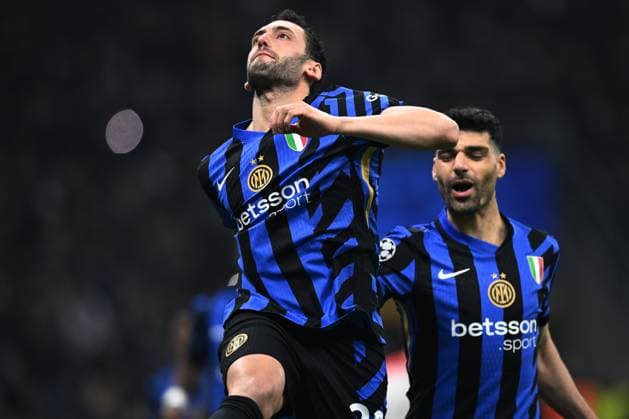 Db Milano 11 03 2025 - Champions League Inter-Feyenoord foto Daniele Buffa Image nella foto: esultanza gol Hakan Calhanoglu 