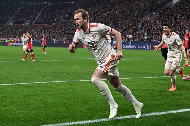 11 03 2025, xsltx, Football UEFA Champions League, Bayer 04 Leverkusen Bayern Munich v l cheering after the 0 1 by Harry Kane Muenchen, 9 DFL DFB REGULATIONS PROHIBIT ANY USE OF PHOTOGRAPHS as IMAGE SEQUENCES and or QUASI VIDEO Leverkusen