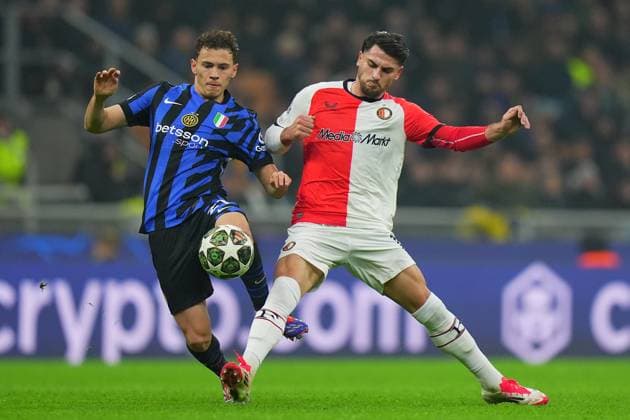 Inter Milan s Kristjan Asllani during the Uefa Champions League soccer match between Inter and Feyenoord at the San Siro Stadium in Milan, north Italy - Tuesday , March 11 , 2025. - Soccer .  Copyright: xSpada LaPressex