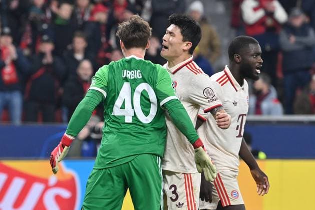 11 03 2025, xjrdrx, Soccer UEFA Champions League, Bayer 04 Leverkusen Bayern Munich v l Jonas Urbig Muenchen, 40 , Min Jae Kim Muenchen, 3 jubeln DFL DFB REGULATIONS PROHIBIT ANY USE OF PHOTOGRAPHS as IMAGE SEQUENCES and or QUASI VIDEO Leverkusen