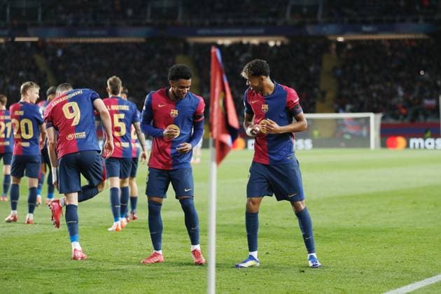 (L-R) Alejandro Balde, Lamine Yamal (Barcelona), MARCH 11, 2025 - Football Soccer : Balde and Yamal celebrate after Yamal s goal during UEFA Champions League Round of 16 2nd leg match between FC Barcelona, Barca 3-1 SL Benfica at the Estadi Olimpic Lluis Companys in Barcelona, Spain. Noxthirdxpartyxsales  (284505989)
