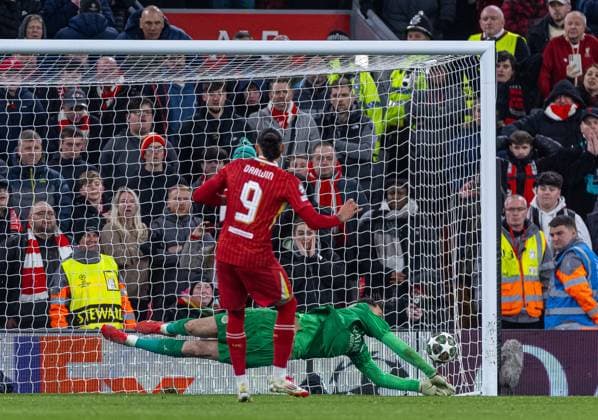 (250312) -- LIVERPOOL, March 12, 2025 -- Liverpool s Darwin Nunez (L) sees his penalty saved by Paris Saint-Germain s goalkeeper Gianluigi Donnarumma during the UEFA Champions League Round of 16 2nd Leg match between Liverpool FC and Paris Saint-Germain FC in Liverpool, Britain, on March 11, 2025. (SP)BRITAIN-LIVERPOOL-FOOTBALL-UEFA CHAMPIONS LEAGUE-LIVERPOOL FC VS PSG LixYing 