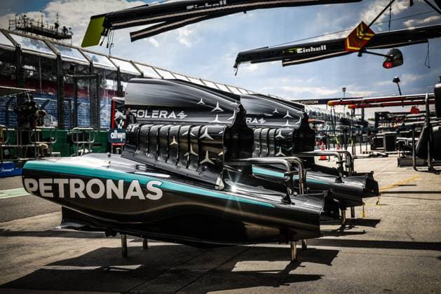 March 12, 2025: MELBOURNE, AUSTRALIA - MARCH 12: Mercedes-AMG PETRONAS Formula One Team pits before the 2025 Australian Grand Prix at Albert Park in Melbourne, Australia - ZUMAp121 20250312_zsp_p121_013 Copyright: xChrisxPutnamx