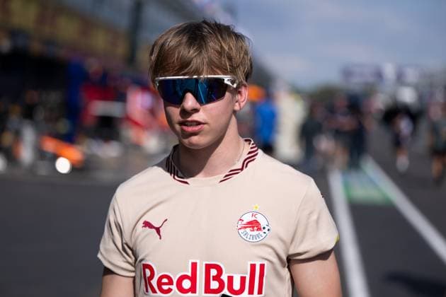 Oliver Goethe Formula 2, Germany, MP Motorsport Red Bull Junior in FC Redbull Salzburg Jersey, AUS, Formula 1 World Championship, Luis Vuitton Australian Grand Prix, Albert Park Circuit Melbourne, Pre Events, 2025 season, 12 03 2025 AUS, Formula 1 World Championship, Australian Grand Prix, Albert Park Circuit Melbourne, Pre Events, 2025 season, 12 03 2025 Melbourne Copyright: xEibner-Pressefoto Memmlerx EP_MMR