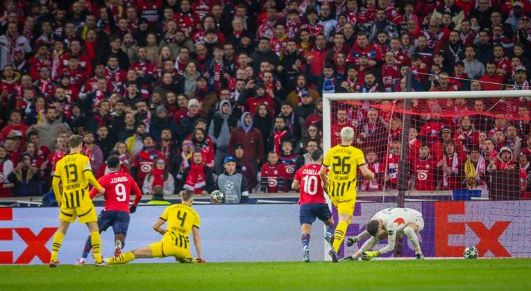 Lille, Germany 12th Mar 2025 Jonathan David Lille scores the goal for 1 0 against Gregor Kobel BvB OSC Lille Borussia Dortmund 12 03 2025