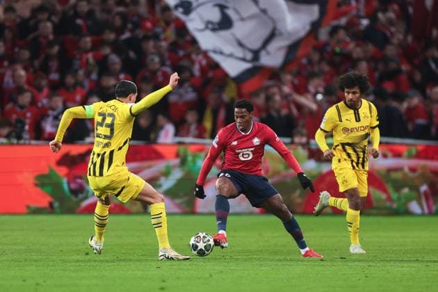 12 03 2025, UEFA Champions League, round of 16, Lille OSC Borussia Dortmund, f l Emre Can Borussia Dortmund , Jonathan David LOSC Lille , Karim Adeyemi Borussia Dortmund , Lille Stade Pierre Mauroy Decathlon Arena Paris xRHR PHOTO DEx Copyright: DennisxEwert RHR-FOTOx RHR-FOTO DE