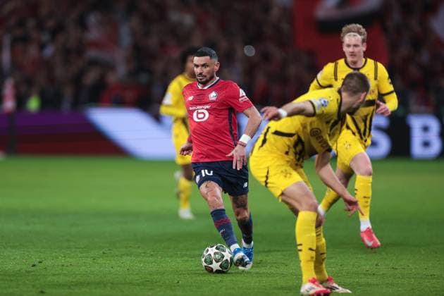 12 03 2025, UEFA Champions League, round of 16, Lille OSC Borussia Dortmund, f l Remy Cabella LOSC Lille , Nico Schlotterbeck Borussia Dortmund , Julian Brandt Borussia Dortmund , Lille Stade Pierre Mauroy Decathlon Arena Paris xRHR PHOTO DEx Copyright: DennisxEwert RHR-FOTOx RHR-FOTO DE