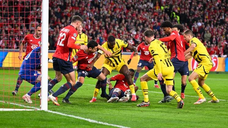 Lille, Stade Pierre Mauroy, 12 03 25, FRA, Men, UEFA Champions League, Season 2024 2025, Round of 16, OSC Lille Borussia Dortmund Bild Torchance Serhou GUIRASSY Dortmund UEFA regulations prohibit any use of photographs as image sequences and or quasi video Hauts de France France