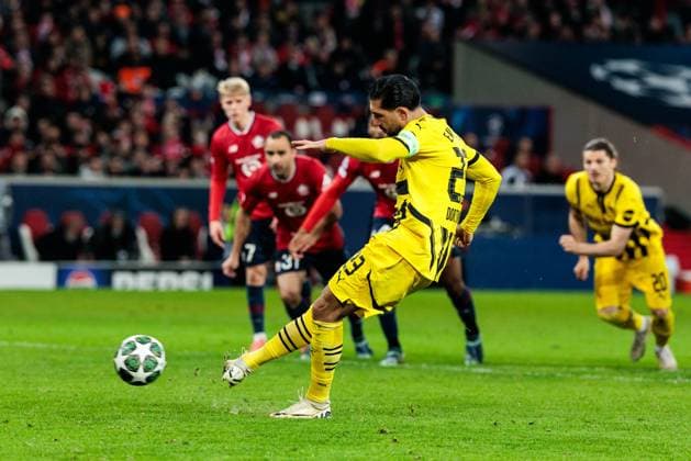 UEFA Champions League, LOSC Lille Borussia Dortmund 12 03 2025 Emre Can Borussia Dortmund, 23 converts the penalty to make it 1 1 UEFA Champions League round of 16 second leg, LOSC Lille Borussia Dortmund Lille, Stade Pierre Mauroy on 12 03 2025 Copyright: xBEAUTIFULxSPORTS Wunderlx