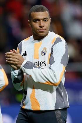 Atletico de Madrid v Real Madrid C.F. - UEFA Champions League 2024 25 Round of 16 Second Leg Kylian Mbappe of Real Madrid CF warms up before the UEFA Champions League 2024 25 UEFA Champions League 2024 25 Round of 16 second leg match between Atletico de Madrid and Real Madrid C.F. at Estadio Civitas Metropolitano on March 12, 2025 in Madrid, Spain. Madrid Estadio Metropolitano Spain Spain Copyright: xRichardxSellers Sportsphoto APLx 14060995