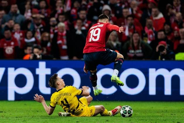 UEFA Champions League, LOSC Lille Borussia Dortmund 12 03 2025 Straddle Nico Schlotterbeck Borussia Dortmund, 4 , Matias Fernandez Pardo LOSC Lille, 19 UEFA Champions League round of 16 second leg, LOSC Lille Borussia Dortmund Lille, Stade Pierre Mauroy on 12 03 2025 Copyright: xBEAUTIFULxSPORTS Wunderlx