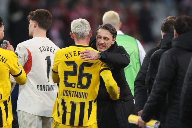12 03 2025, UEFA Champions League, round of 16, Lille OSC Borussia Dortmund, f l Julian Ryerson Borussia Dortmund hugs coach Niko Kovac Borussia Dortmund , Lille Stade Pierre Mauroy Decathlon Arena Paris xRHR PHOTO DEx Copyright: DennisxEwert RHR-FOTOx RHR-FOTO DE