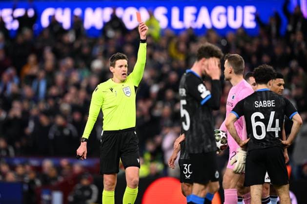 Aston Villa v Club Brugge - UEFA Champions League BIRMINGHAM, ENGLAND - MARCH 12 : Referee Siebert Daniel (GER) giving a red card to Sabbe Kyriani defender of Club Brugge during the UEFA Champions League 2024 25 round of 16 match second leg between Aston Villa and Club Brugge on March 12, 2025 in Birmingham, England, 12 03 2025 Birmingham England  Copyright: xTomasxSiskx