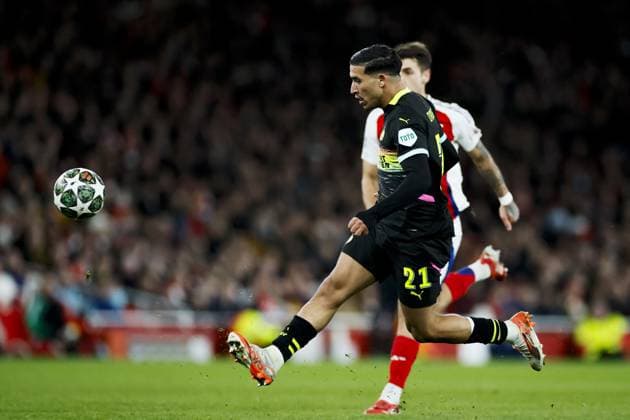 LONDON - Couhaib Driouech of PSV Eindhoven scores the 2-2 during the UEFA Champions league match between Arsenal FC and PSV Eindhoven at Emirates Stadium on March 12, 2025 in London, England. ANP KOEN VAN WEEL UEFA Champions League 2024 25 Round of 16 Second Leg 2024 25 xVIxANPxSportx xxANPxIVx 522219993 originalFilename: 522219993.jpg