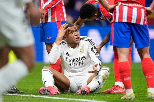 March 12, 2025, Madrid, Madrid, SPAIN: Kylian Mbappe of Real Madrid hurts during the UEFA Champions League 2024 25 League Round of 16 Second Leg match between Atletico de Madrid and Real Madrid CF, at Riyadh Air Metropolitano stadium on March 12, 2025, in Madrid, Spain. Madrid SPAIN - ZUMAa181 20250312_zaa_a181_119 Copyright: xOscarxJ.xBarrosox