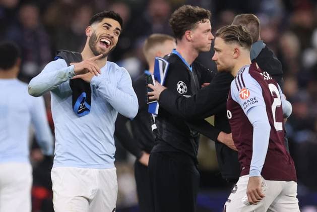 Marco Asensio of Aston Villa celebrtaes at full time Aston Villa v Club Brugge, UEFA Champions League, Round of 16, Second Leg, Football, Villa Park, Birmingham, UK - 12 Mar 2025 EDITORIAL USE ONLY No use with unauthorised audio, video, data, fixture lists, club league logos or live services. Online in-match use limited to 120 images, no video emulation. No use in betting, games or single club league player publications. Copyright: xPaulxCurrie Shutterstockx 15188183bd