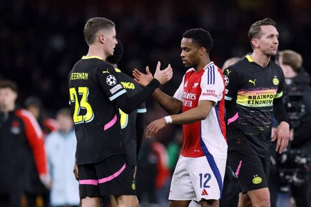 LONDON - (l-r) Joey Veerman of PSV Eindhoven, JurrioÂ«n Timber of Arsenal FC during the UEFA Champions league match between Arsenal FC and PSV Eindhoven at Emirates Stadium on March 12, 2025 in London, England. ANP KOEN VAN WEEL UEFA Champions League 2024 25 Round of 16 Second Leg 2024 25 xVIxANPxSportx xxANPxIVx 522221901 originalFilename: 522221901.jpg