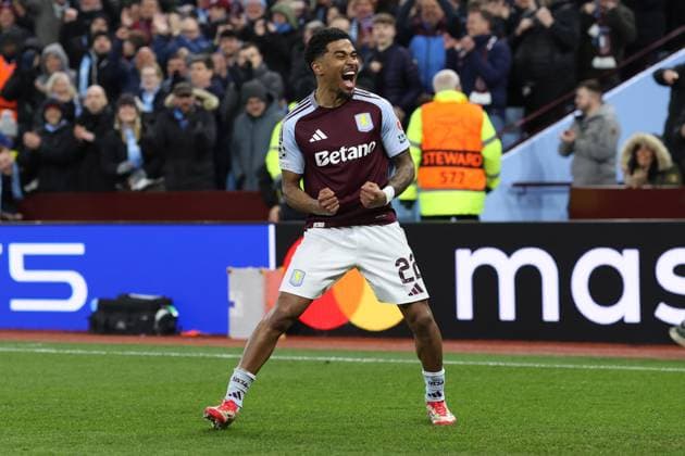 Aston Villa gegen Club Brugge 12. März 2025, Aston UEFA Champions League, Achtelfinale, Rückspiel Aston Villa gegen Club Brugge Ian Maatsen von Aston Villa feiert seinen zweiten Treffer Foto Charlotte Wilson Abseits Aston UK  Copyright: xCharlottexWilsonx xOffsidexOffside