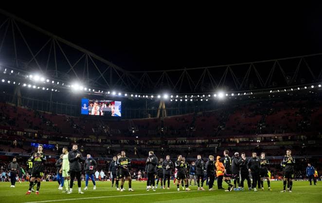 LONDON - Players of PSV after the UEFA Champions league match between Arsenal FC and PSV Eindhoven at Emirates Stadium on March 12, 2025 in London, England. ANP KOEN VAN WEEL UEFA Champions League 2024 25 Round of 16 Second Leg 2024 25 xVIxANPxSportx xxANPxIVx 522227193 originalFilename: 522227193.jpg