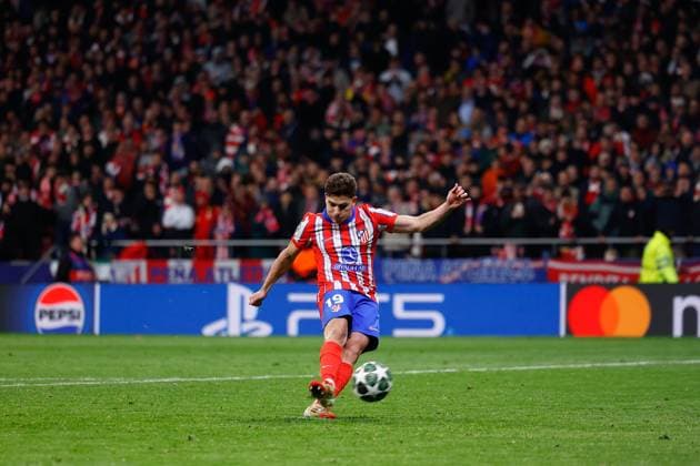March 13, 2025, Madrid, Madrid, SPAIN: Julian Alvarez of Atletico de Madrid misses a penalty during the UEFA Champions League 2024 25 League Round of 16 Second Leg match between Atletico de Madrid and Real Madrid CF, at Riyadh Air Metropolitano stadium on March 12, 2025, in Madrid, Spain. Madrid SPAIN - ZUMAa181 20250313_zaa_a181_013 Copyright: xDennisxAgyemanx