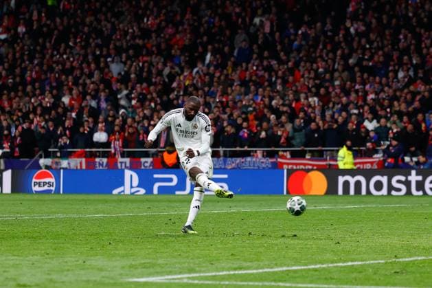 March 13, 2025, Madrid, Madrid, SPAIN: Antonio Rudiger of Real Madrid scores a penalty goal during the UEFA Champions League 2024 25 League Round of 16 Second Leg match between Atletico de Madrid and Real Madrid CF, at Riyadh Air Metropolitano stadium on March 12, 2025, in Madrid, Spain. Madrid SPAIN - ZUMAa181 20250313_zaa_a181_022 Copyright: xDennisxAgyemanx