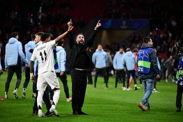 Dani Carvajal 2 Madrid cheers, Atletico Madrid vs Real Madrid , Football, Champions League, Round of 16 second leg, 12 03 2025 Madrid Madrid Spain Copyright: xkolbert-press MarcxNiemeyerx