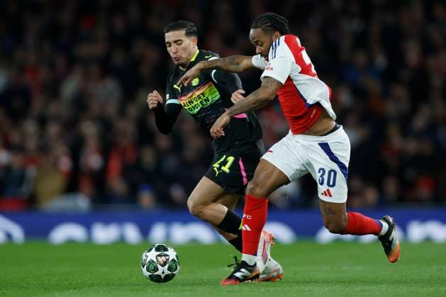 Arsenal FC v PSV Eindhoven - UEFA Champions League 2024 25 Round of 16 Second Leg Couhaib Driouech of PSV Eindhoven and Raheem Sterling of Arsenal challenge during the UEFA Champions League 2024 25 UEFA Champions League 2024 25 Round of 16 Second Leg match between Arsenal FC and PSV at Emirates Stadium on March 12, 2025 in London, England. London Emirates Stadium England United Kingdom Copyright: xNigelxFrench Sportsphoto APLx 14061118