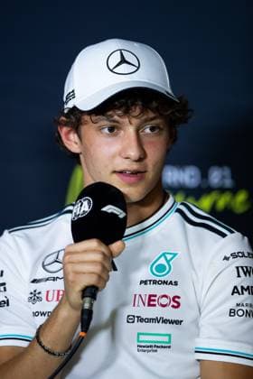 F1 - AUSTRALIAN GRAND PRIX 2025 KIMI ANTONELLI Andrea (ita), Mercedes AMG F1 Team W16, portrait press conference, PK, Pressekonferenz during the Formula 1 Louis Vuitton Australian Grand Prix 2025, 1st round of the 2025 FIA Formula One World Championship, WM, Weltmeisterschaft from March 14 to 16, 2025 on the Albert Park Grand Prix Circuit, in Melbourne, Australia - Copyright: xJoaoxFilipex