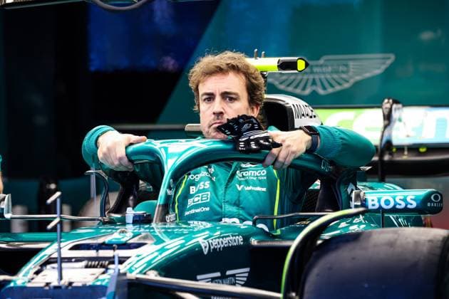 F1 - AUSTRALIAN GRAND PRIX 2025 ALONSO Fernando (spa), Aston Martin F1 Team AMR25, portrait during the Formula 1 Louis Vuitton Australian Grand Prix 2025, 1st round of the 2025 FIA Formula One World Championship, WM, Weltmeisterschaft from March 14 to 16, 2025 on the Albert Park Grand Prix Circuit, in Melbourne, Australia - MelbourneAustralia  Copyright: xFLORENTxGOODENx