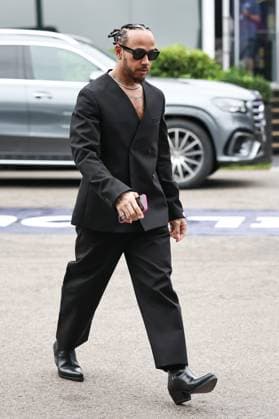 F1 Grand Prix Of Australia - Previews Lewis Hamilton of Great Britain and Scuderia Ferrari arrives at the track during previews ahead of the F1 Grand Prix of Australia at Albert Park Circuit in Melbourne, Australia, on March 13, 2025. Melbourne Victoria Australia  Copyright: xPaddockerx originalFilename:paddocker-f1grandp250313_np3j7.jpg