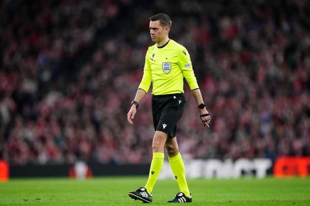 Athletic Club v AS Roma - UEFA Europa League 2024 25 Round of 16 Second Leg Referee Clement Turpin during the UEFA Europa League 2024 25 Round of 16 Second Leg match between Athletic Club and AS Roma at Estadio de San Mames on March 13, 2025 in Bilbao, Spain. Bilbao Basque Country Spain  Copyright: xJosexBretonx originalFilename:bretonhernandez-athletic250313_npu7U.jpg