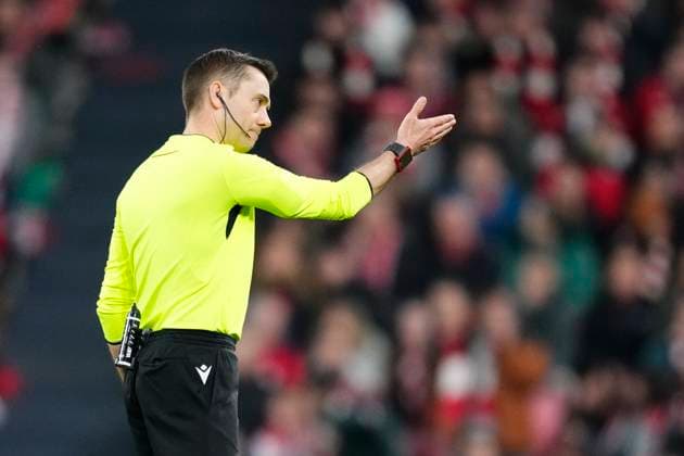 Athletic Club v AS Roma - UEFA Europa League 2024 25 Round of 16 Second Leg Referee Clement Turpin during the UEFA Europa League 2024 25 Round of 16 Second Leg match between Athletic Club and AS Roma at Estadio de San Mames on March 13, 2025 in Bilbao, Spain. Bilbao Basque Country Spain  Copyright: xJosexBretonx originalFilename:bretonhernandez-athletic250313_npKap.jpg