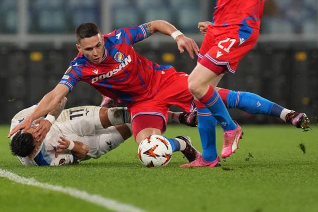 Lazio& x2019;s Taty Castellanos Plzen& x2019;s Svetozar Markovic during the UEFA Europa League between Lazio and Viktoria Plzen at the Olympic Stadium in Rome, Italy - Thursday 13 March 2025 - Soccer  Copyright: xAlfredoxFalcone LaPressex