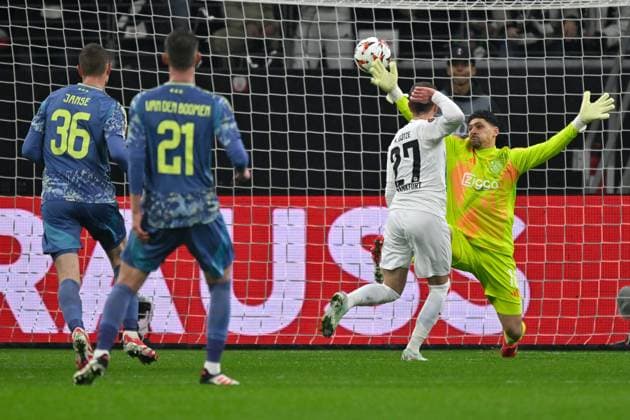 Frankfurt, Deutsche Bank Park, 13 03 25, GER, Men, UEFA Europa League, Season 2024 2025, Eintracht Frankfirt Ajax Amsterdam Picture Mario GOETZE Frankfurt macht das Tor zum 2 0 Only for editorial use UEFA regulations prohibit any use of photographs as image sequences and or quasi video Hessen Germany