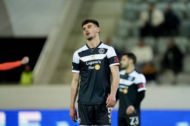 Thun, Switzerland, 13th March 2025: Albian Hajdari (5 Lugano) looks dejected and disappointed during the UEFA Conference League football match between FC Lugano and NK Celje at Stockhorn Arena in Thun, Switzerland. (Daniela Porcelli SPP) Copyright: xDanielaxPorcellix xSPPx spp-en-DaPoSp-20250313-DP105750