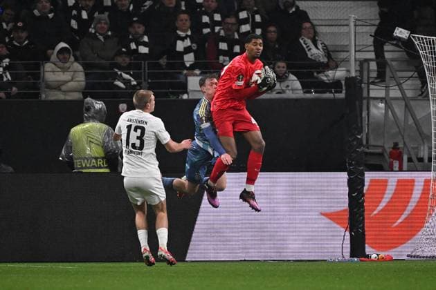 13 03 2025, xjhx, Football UEFA Europa League, Eintracht Frankfurt Ajax Amsterdam v l Rasmus Kristensen Eintracht Frankfurt Kaua Santos Eintracht Frankfurt Oliver Edvardsen Ajax Amsterdam UEFA REGULATIONS PROHIBIT ANY USE OF PHOTOGRAPHS as IMAGE SEQUENCES and or QUASI VIDEO Frankfurt am Main