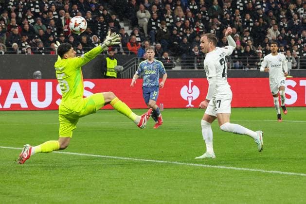 The 2 0 by Mario Goetze Eintracht Frankfurt 27 , Eintracht Frankfurt vs Ajax Amsterdam, Football, UEFA Europa League, Round of 16, Second leg, 13 03 2025 Frankfurt Hessen Germany Copyright: xkolbert-press MartinxAgüerax