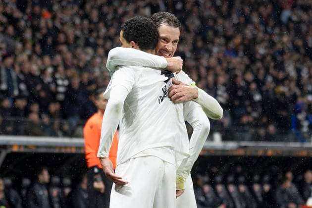 UEFA Europa League Eintracht Frankfurt Ajax Amsterdam, 13 03 2025 Robin Koch Eintracht Frankfurt 4 hugs goal scorer Hugo Ekitike Eintracht Frankfurt 11 after his goal for 3 0, Eintracht Frankfurt Ajax Amsterdam, Frankfurt, Deutsche Bank Park, 13 3 2025 Copyright: xBEAUTIFULxSPORTS Gawlikx