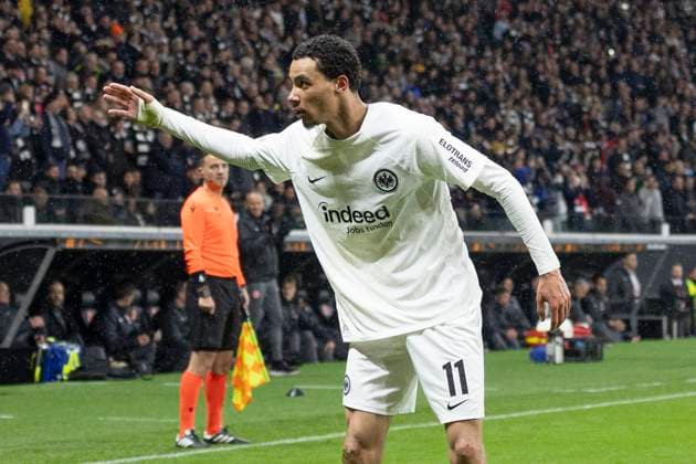 UEFA Europa League Eintracht Frankfurt Ajax Amsterdam, 13 03 2025 Hugo Ekitike Eintracht Frankfurt 11 in front of the Frankfurt fans after his goal for 3 0, Eintracht Frankfurt Ajax Amsterdam, Frankfurt, Deutsche Bank Park, 13 3 2025 Copyright: xBEAUTIFULxSPORTS Gawlikx