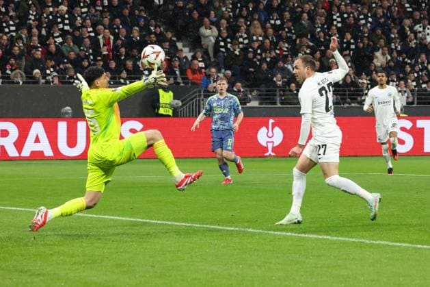 The 2 0 by Mario Goetze Eintracht Frankfurt 27 , Eintracht Frankfurt vs Ajax Amsterdam, Football, UEFA Europa League, Round of 16, Second leg, 13 03 2025 Frankfurt Hessen Germany Copyright: xkolbert-press MartinxAgüerax