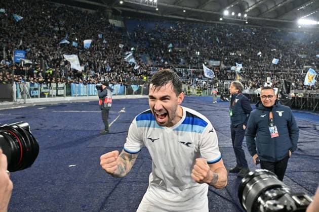 Foto IPP Felice De Martino Roma 13 03 2025 Calcio Europa League 2024-2025 Lazio - Vktoria Plzen Nella foto: Alessio Romagnoli a fine gara Italy Photo Press World Copyright Roma italy Italia ITALY  Copyright: xR4924_italyphotopressx