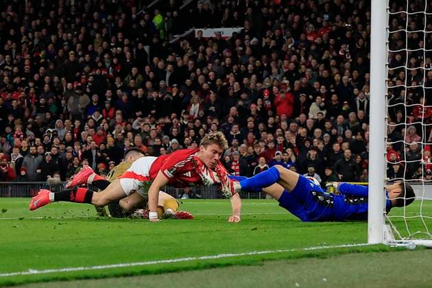 Manchester United, ManU v Real Sociedad Europa League 13 03 2025. Rasmus Hojlund (9) of Manchester United is fouled by Alejandro Remiro (1) of Real Sociedad leading to a penalty to United during the Europa League match between Manchester United and Real Sociedad at Old Trafford, Manchester, England on 13 March 2025. Manchester Old Trafford Greater Manchester England Editorial use only , Copyright: xConorxMolloyx PSI-21633-0044