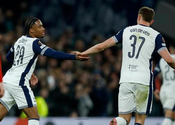 Tottenham Hotspur v AZ Alkmaar - UEFA Europa League 2024 25 Round of 16 Second Leg Wilson Odobert of Tottenham Hotspur and Micky van de Ven of Tottenham Hotspur celebrate 1st goal during the UEFA Europa League 2024 25 Round of 16 Second Leg match between Tottenham Hotspur and AZ Alkmaar at Tottenham Hotspur Stadium on March 13, 2025 in London, England. London Tottenham Hotspur Stadium England United Kingdom Copyright: xNigelxFrench Sportsphoto APLx 14061248