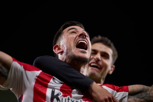 Sport Bilder des Tages March 13, 2025, Bilbao, Vizcaya, SPAIN: Yuri Berchiche of Athletic Club celebrates after scoring goal during the UEFA Europa League 2024 25 Round of 16 Second Leg match between Athletic Club and AS Roma at San Mames on March 13, 2025, in Bilbao, Spain. Bilbao SPAIN - ZUMAa181 20250313_zaa_a181_105 Copyright: xRicardoxLarreinax