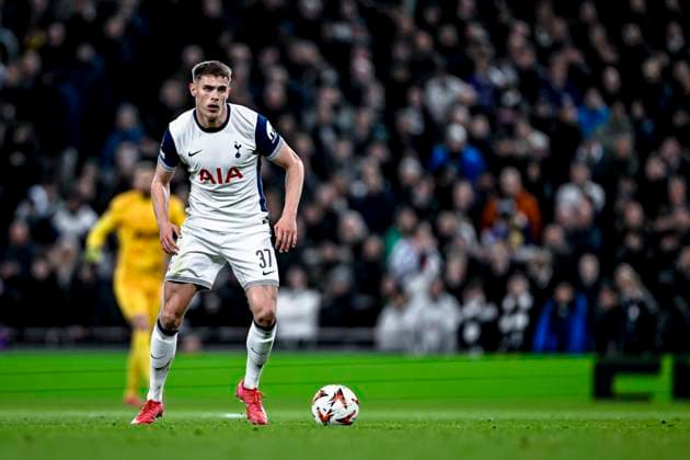 Tottenham Hotspur defender Mickey van de Ven, during the match Tottenham Hotspur AZ at the Tottenham Hotspur Stadium for the UEFA Europa League Round of 16 2nd Leg season 2024 2025 in LONDON, Great Britain on 13 march 2025, photo by Stefan Koops EYE4images DeFodi Images
