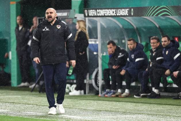 SOCCER - UEFA ECL, Rapid vs Borac VIENNA,AUSTRIA,13.MAR.25 - SOCCER - UEFA Conference League, round of 16, SK Rapid Wien vs FK Borac Banja Luka. Image shows head coach Mladen Zizovic (Borac).  GEPAxpictures xArminxRauthner