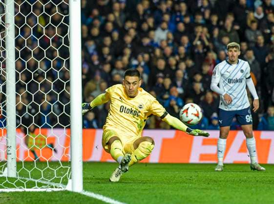 Rangers v Fenerbahce S.K. UEFA Europa League Irfan Can Egribayat of Fenerbahce S.K. clears the ball off the line during the UEFA Europa League Round of 16 Second Leg match at Ibrox Stadium, Glasgow UK Newspapers OUT Copyright: xJamiexJohnstonx FIL-21576-0006