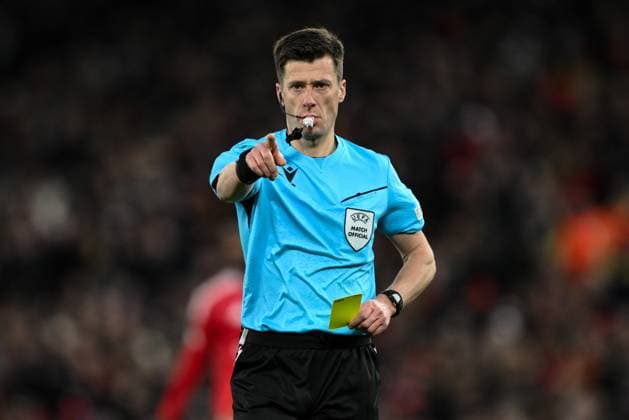 UEFA Europa League Last 16 Manchester United, ManU v Real Sociedad Referee Benoit Bastien gives a yellow card to Aritz Elustondo of Real Sociedad during the UEFA Europa League Last 16 match Manchester United vs Real Sociedad at Old Trafford, Manchester, United Kingdom, 13th March 2025 (Photo by Craig Thomas News Images) Manchester Old Trafford Greater Manchester United Kingdom Copyright: xCraigxThomas NewsxImagesx